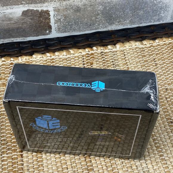 Yeabricks LED Light Kit for Lego Building Sets # LLK558 for Table Football 21337 - Picture 7 of 8